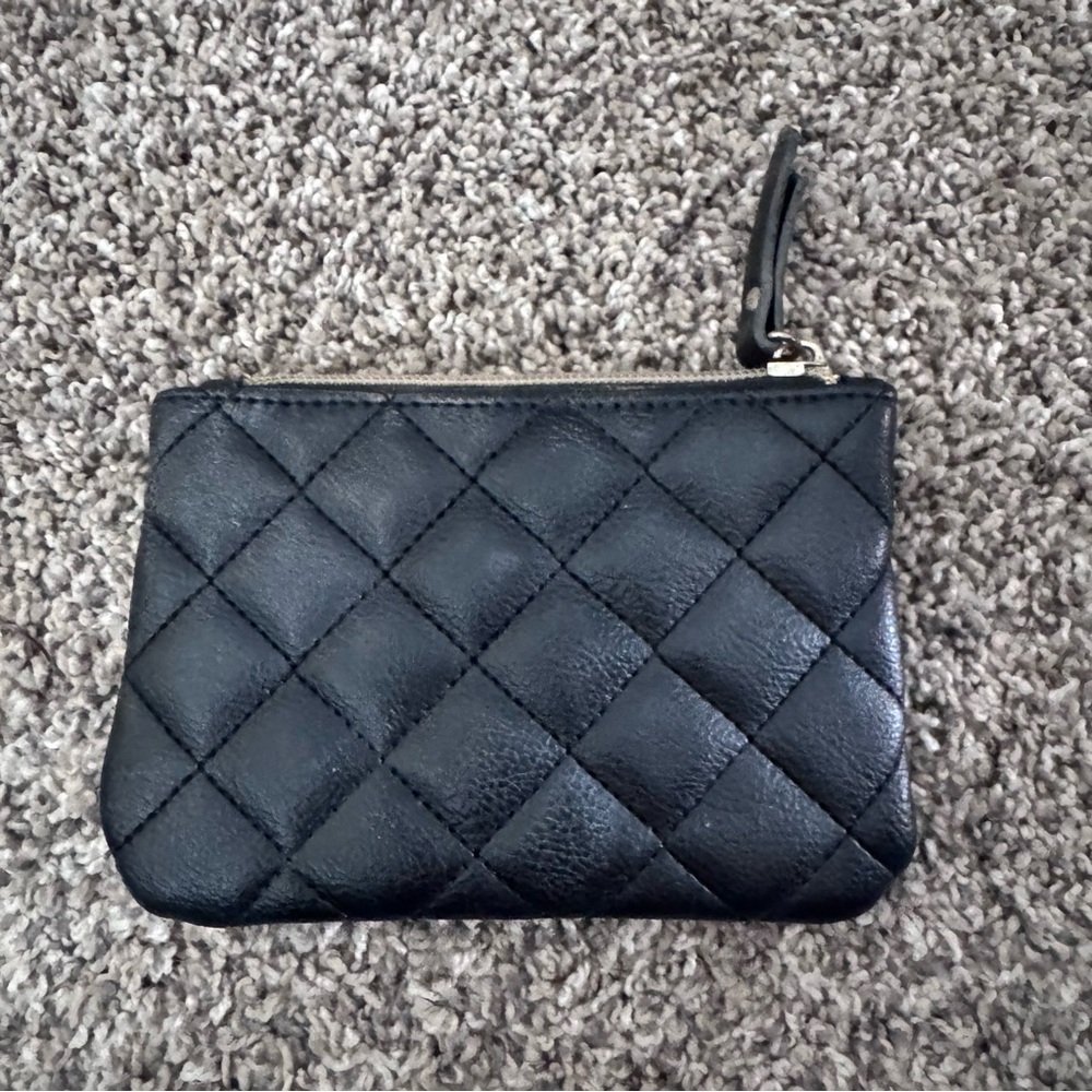 Betsey Johnson black puffy heart pattern zipper pouch - Picture 3 of 7